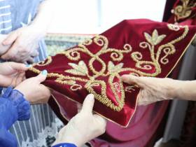 Выставка костюмов народов России открылась в Якутске