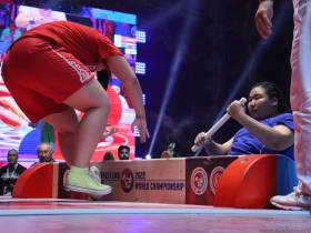 Чемпионат мира по мас-рестлингу в Якутии. Тяжёлые весовые категории остались за российской сборной