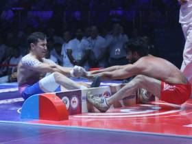 Якутяне Валерий Никаноров и Семен Ануфриев стали чемпионами мира по мас-рестлингу