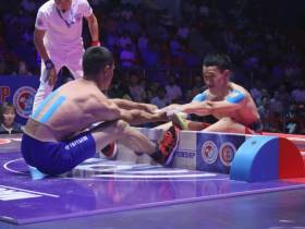 Якутский мадьыны Дмитрий Саввин впервые стал чемпионом мира по мас-рестлингу