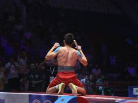 Якутский мадьыны Дмитрий Саввин впервые стал чемпионом мира по мас-рестлингу