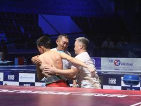 Якутский мадьыны Дмитрий Саввин впервые стал чемпионом мира по мас-рестлингу