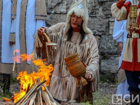 На Ленских столбах в Якутии зажгли огонь VII летних Игр "Дети Азии"