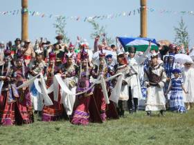 В Якутске состоялась церемония открытия Ысыаха Туймаады — 2022