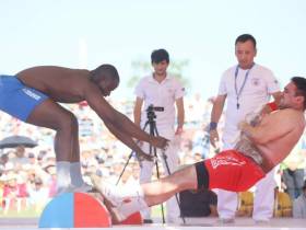 Виктор Колибабчук и Татьяна Баишева стали абсолютными чемпионами мира по мас-рестлингу