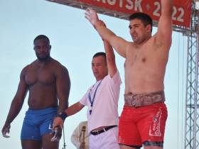 Виктор Колибабчук и Татьяна Баишева стали абсолютными чемпионами мира по мас-рестлингу