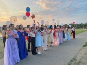 Праздник выпускников в Нюрбе собрал более 150 детей и родителей