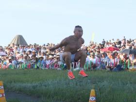 Алексей Уваровский и Айсен Ботуев лидируют по итогам первого дня Игр Дыгына