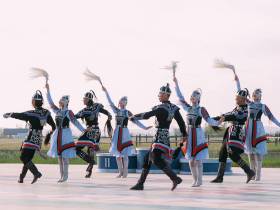 Победителем скачек на приз главы Якутии стал скакун Крит