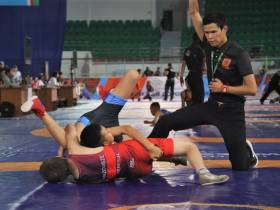 Около 600 юных борцов участвуют во всероссийском турнире в честь Павла Пинигина