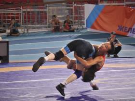 Около 600 юных борцов участвуют во всероссийском турнире в честь Павла Пинигина