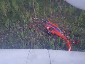 Появились кадры с места жесткой посадки вертолета в Якутии