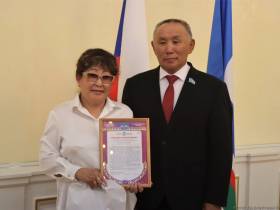 В Якутске наградили организаторский состав чемпионата мира по мас-рестлингу