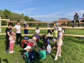 К конному походу Дугуйдана Винокурова из Оймякона в Москву присоединился его 9-летний сын