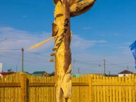 Выставка деревянных скульптур «Колыбель Олонхо» открылась в Усть-Алданском улусе