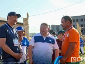 Выставка деревянных скульптур «Колыбель Олонхо» открылась в Усть-Алданском улусе