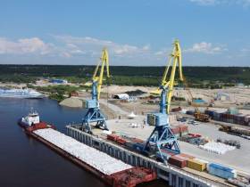 Введена в работу первая очередь грузового терминала в Нижнем Бестяхе