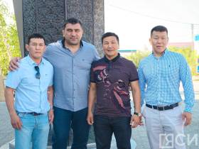 В Якутию прилетел олимпийский чемпион Давид Мусульбес