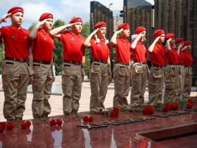 Глава Якутии сегодня работает в Хабаровске