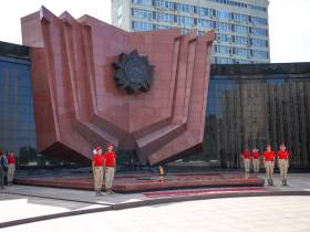 Глава Якутии сегодня работает в Хабаровске