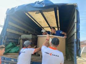 Якутские спасатели доставили дизель-генераторы в Усть-Алданский район