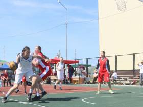 Определены все четвертьфиналисты по стритболу Спортивных игр народов Якутии