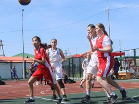 Определены все четвертьфиналисты по стритболу Спортивных игр народов Якутии