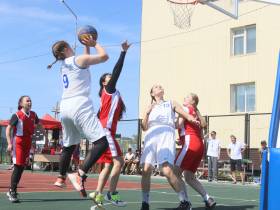 Определены все четвертьфиналисты по стритболу Спортивных игр народов Якутии