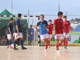 Мегино-Кангаласский и Ленский районы выиграли утренние матчи по мини-футболу