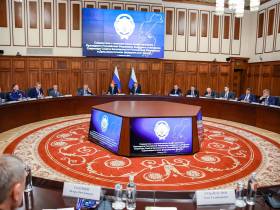 Глава Якутии принял участие в выездном совещании секретаря Совбеза РФ в Хабаровске