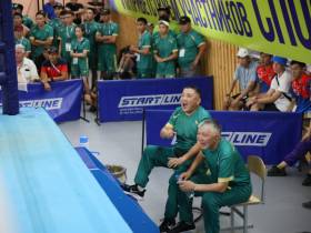 Первые боксёрские бои за выход в четвертьфинал провели на Играх народов Якутии