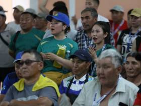 Первые боксёрские бои за выход в четвертьфинал провели на Играх народов Якутии