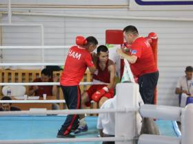 Первые боксёрские бои за выход в четвертьфинал провели на Играх народов Якутии