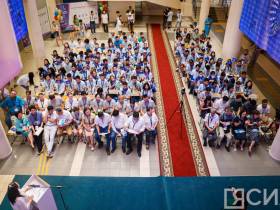 Бумага из листьев, приложение от стресса: участники МИИ-2022 рассказали о своих научных проектах