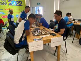 Мастера ФИДЕ участвуют в соревнованиях по шахматам в VIII Играх народов Якутии