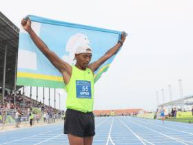 Артур Бурцев вернулся на беговую дорожку и выиграл забег Спортивных игр Якутии