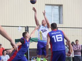 Команды из Якутска и Намцев стали чемпионами VIII Спортивных игр народов Якутии по стритболу