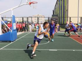 Команды из Якутска и Намцев стали чемпионами VIII Спортивных игр народов Якутии по стритболу