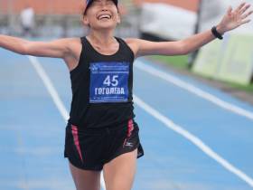 Макаров и Татаринова стали триумфаторами марафона на Спортивных играх народов Якутии