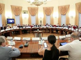 Альберт Семенов предложил субсидировать авиаперевозки на Дальнем Востоке в течение года