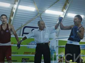 Боксеры выяснили на ринге имена финалистов и бронзовых призеров на Спортивных играх народов Якутии