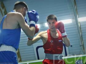 Боксеры выяснили на ринге имена финалистов и бронзовых призеров на Спортивных играх народов Якутии