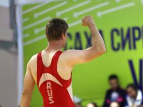 Тютрин, Скрябин и другие звёздные борцы взяли золотые медали Спортивных игр народов Якутии