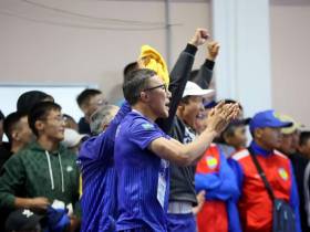 Тютрин, Скрябин и другие звёздные борцы взяли золотые медали Спортивных игр народов Якутии