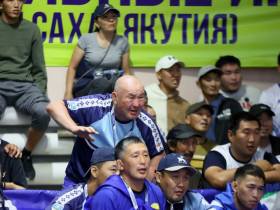 Тютрин, Скрябин и другие звёздные борцы взяли золотые медали Спортивных игр народов Якутии