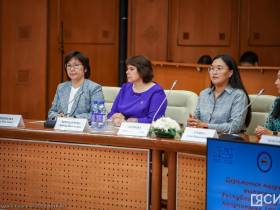 Глава Якутии поздравил стобалльников и их учителей с успешной сдачей ЕГЭ