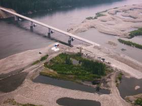 В Якутии досрочно введён в эксплуатацию мостовой переход через реку Аллах-Юнь