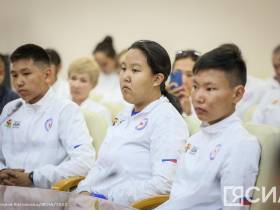 Международные спортивные игры «Дети Азии»: глава Якутии встретился со сборной республики