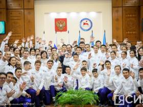 Международные спортивные игры «Дети Азии»: глава Якутии встретился со сборной республики