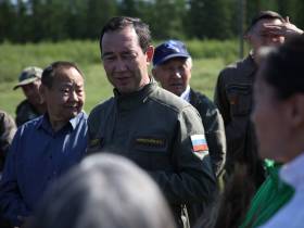 Глава Якутии заверил, что все пострадавшие от паводка в Верхоянском районе получат выплаты
